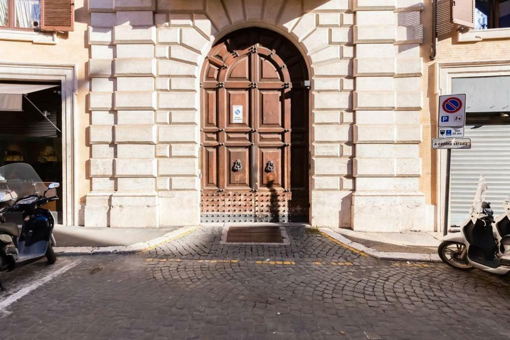 Luxurious Loft Facing The Pantheon Βίλα Ρώμη Εξωτερικό φωτογραφία